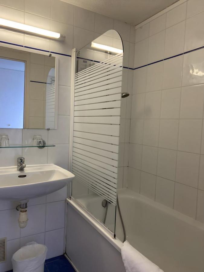 Shelder Hotel - Cherbourg En Cotentin - Equeurdreville Esterno foto